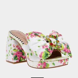Betsey Johnson Possie White Multi shoes with box!